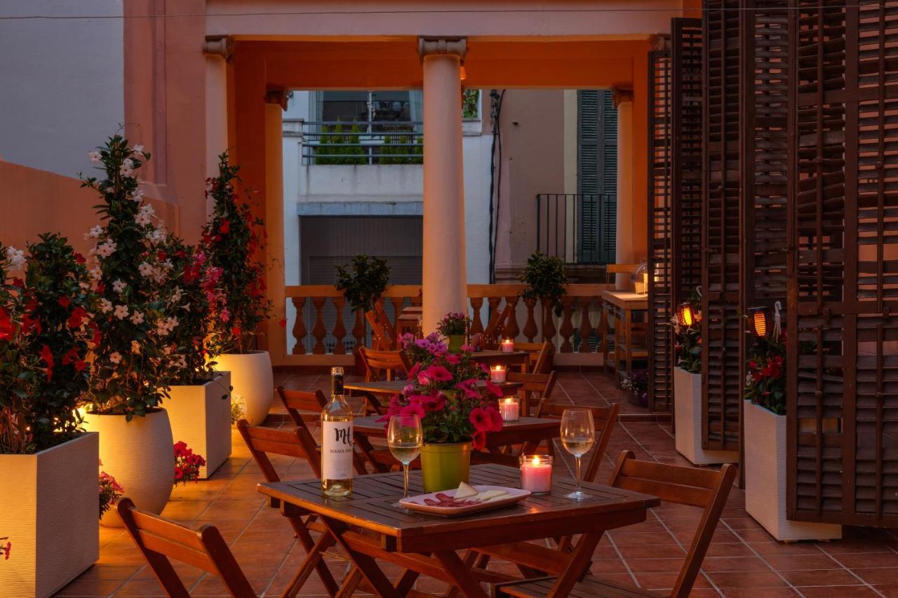 Antonios Hostal Sitges Exterior foto
